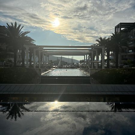 Porto Montenegro Luxury 1 Bedroom Apartment Tivat Dış mekan fotoğraf