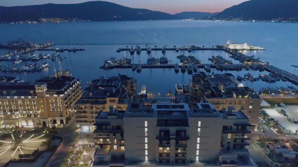 Porto Montenegro Luxury 1 Bedroom Apartment Tivat Dış mekan fotoğraf